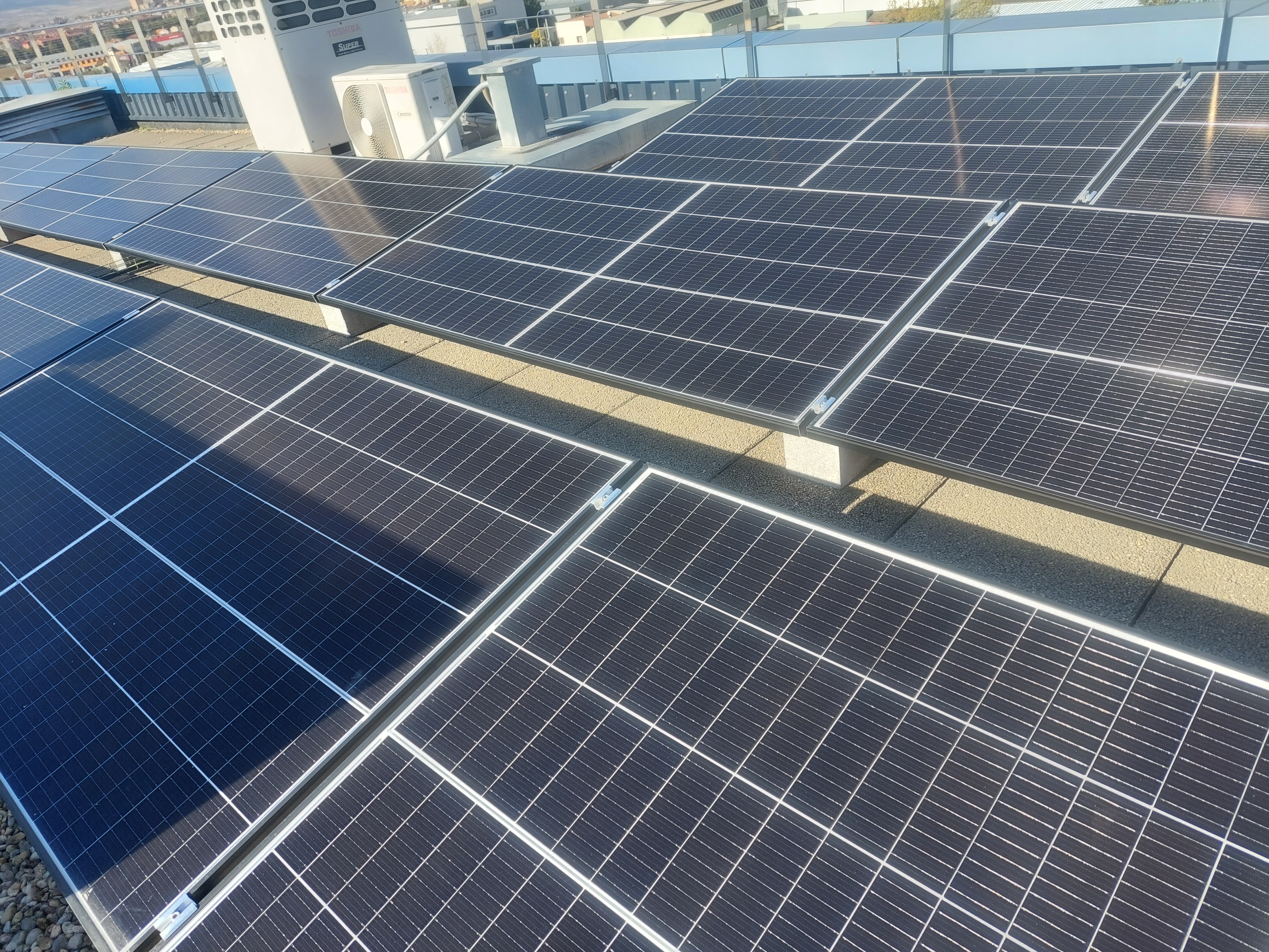 Placas solares instaladas CTME